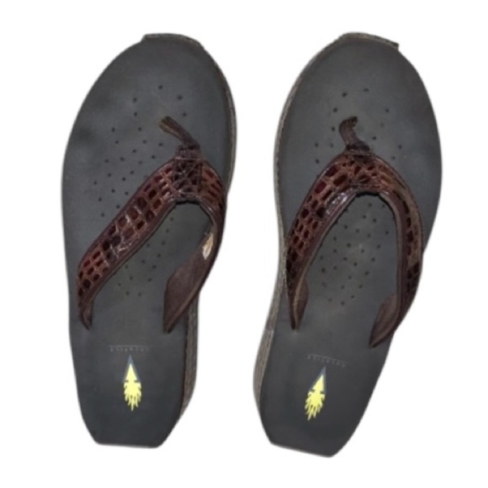 VOLATILE brown croc sandals wedge flip flops women’s size 9